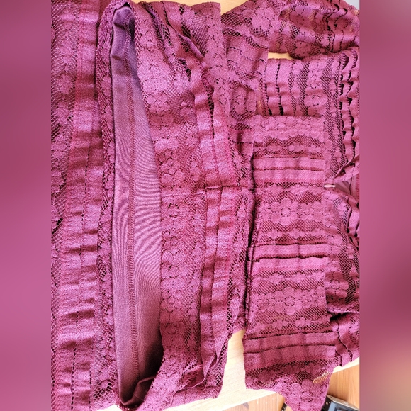 Reece Burgundy Lace Long Sleeve Bodycon Dress, XS - Picture 10 of 10